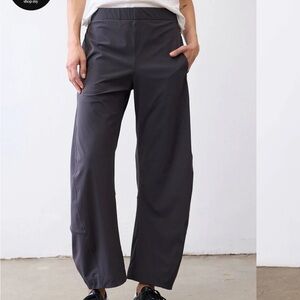 NWOT, Ruti On the Loose pants, 8P